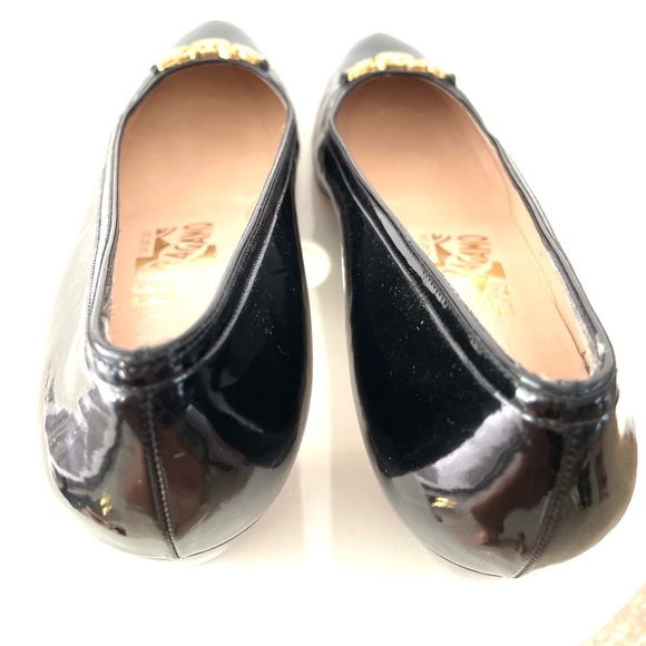 Ferragamo Black Patent Leather Heels 8.5 narrow - Picture 5 of 7